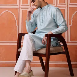 Vardha Geometric Printed Mandarin Collar Sequinned Indigo Jacquard Kurta image 4