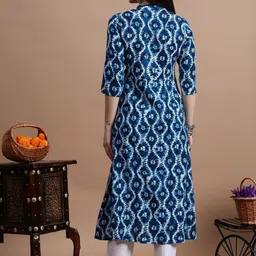 METAFAB Women Printed Kurta image 5