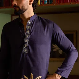 CHHAAP Men Embroidered Thread Work Kurta image 2