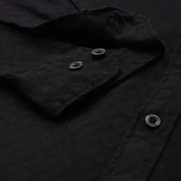 roadster Men Relaxed Fit Fit Self Design Casual Shirt image 4