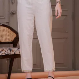 HIGHLIGHT FASHION EXPORT Geometric Embroidered Pure Cotton Kurta With Trousers image 5