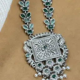 NAMAN ARTS Silver-Plated Stone Studded & Beaded Oxidised Jewellery Set image 2