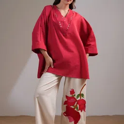Kaftanize Embroidered V Neck Tunic With Trousers Co-Ords Set image 5