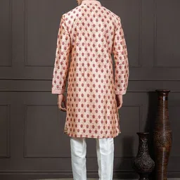 EKYAA Men Printed Thread Work Kurta image 3