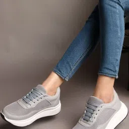 The Roadster Lifestyle Co Women Round Toe Lightweight Lace-Ups Sneakers-picture-21