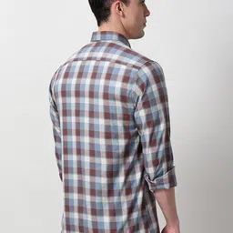 Peter England Casuals Men Slim Fit Buffalo Checked Spread Collar Pure Cotton Casual Shirt image 2