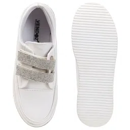 VENDOZ Women Sneakers image 4