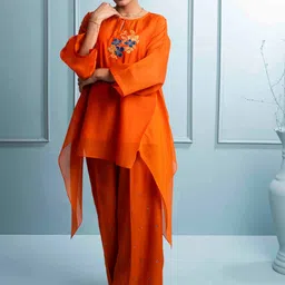 The White Tree Studio Embroidered Keyhole Neck Chanderi Cotton Tunic & Trousers image 4