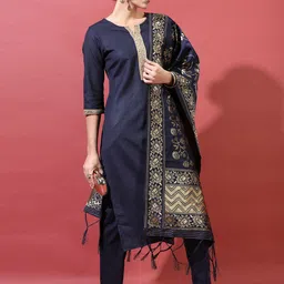 Vishudh Women Floral Printed Kurta with Trouser & Dupatta image 3