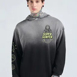 Bewakoof Men Printed Hooded Sweatshirt image 5