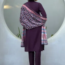 BE IN TEXO FAB Mandarin Collar Thread Work Kurta With Trousers & Dupatta image 5