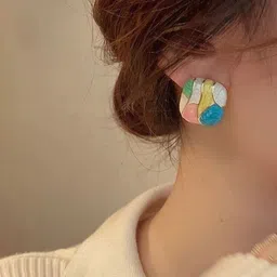 PASU FASHION Gold-Plated Square Shaped Studs image 5