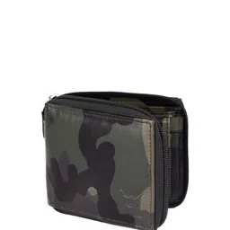Krosshorn Men Camouflage Printed Two Fold Wallet image 2
