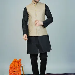 Wintage Men Satin Sleeveless Nehru Jacket-picture-29