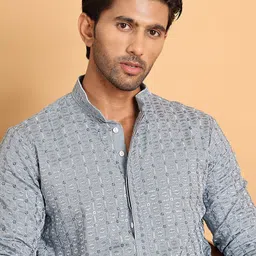 Anouk Men Geometric Embroidered Chikankari Kurta image 3