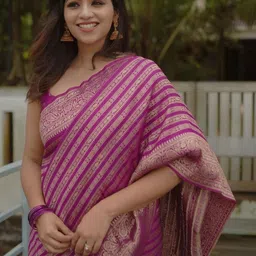 CANIZZARO Woven Design Zari Silk Blend Banarasi Saree image 2