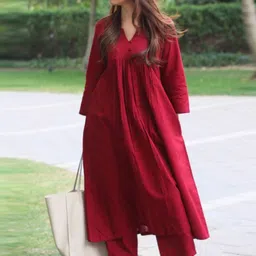 Aaghnya Women Empire Kurta with Trousers-picture-10