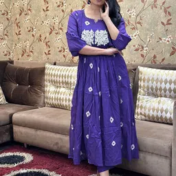GoSriKi Floral Embroidered Round Neck Three-Quarter Sleeves Kurta With Trouser-image-32