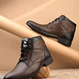 Vellinto Men Textured Mid-Ankle Round Toe Biker Boots-picture-14