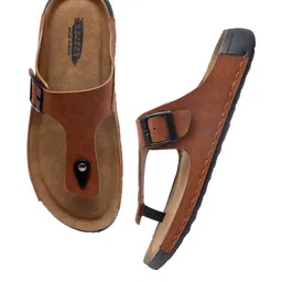 Kelsey Men Open Toe Comfort Sandals With Buckle Detail image 2