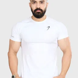 FUAARK Men Solid Round Neck Slim Fit T-shirt-image-2