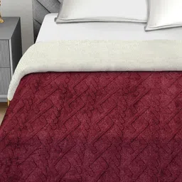 FABINALIV Maroon & White Geometric Woollen Mild Winter 600 GSM Double Bed Comforter image 3