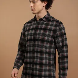 HIGHLANDER Men Tartan Checked Opaque Cotton Casual Shirt-picture-42