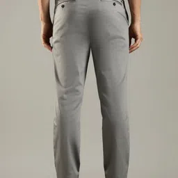 Tommy Hilfiger Men Europe Mid Rise Straight Fit Trousers image 4