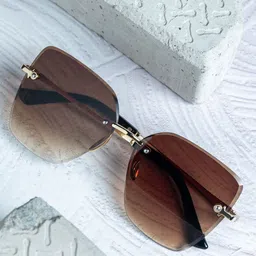 Leeway Women Gold Toned Rectangle Sunglasses With UV Protected Lens LW-2007-2 image 5