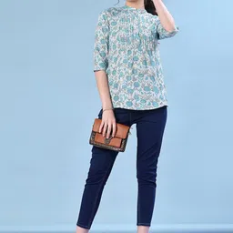 V-Mart Floral Printed Kurti image 2