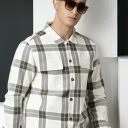 Kook N Keech Men Standard Fit Checked Spread Collar Casual Shirt image 2