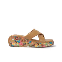 Alishtezia Colourblocked PU Platform Sandals image 3