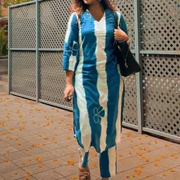 GoSriKi Striped Straight Kurta With Trousers-image-3