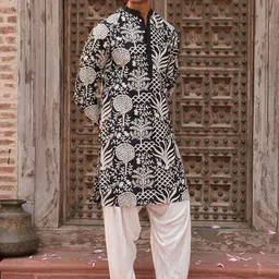 Jompers Men Floral Embroidered Regular Chikankari Kurta with Salwar image 5