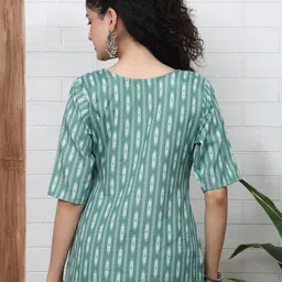 SZN Ethnic Motifs Printed V-Neck Kurti image 4
