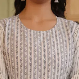 Span Geometric Printed Thread Work Straight Cotton Kurta image 4