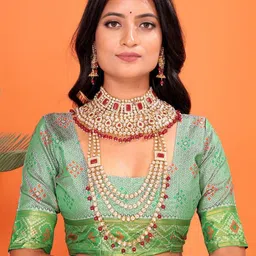 jayant creation Pink Silk Blend Patola Sarees image 3