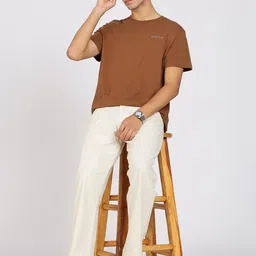 COLOR HUNT Men Relaxed Mid Rise Regular Fit Easy Wash Pleated Regular Trousers image 5