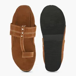 Apratim Men One Toe Flats image 5