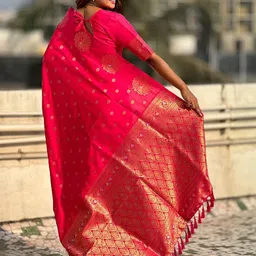 ELITE WEAVES Woven Design Silk Blend Banarasi Saree image 2