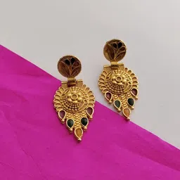 OM KRISHIV COLLECTION Gold-Plated Jewellery Set image 3