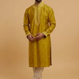 Twamev Men Floral Embroidered Regular Chikankari Kurta with Pyjamas-image-49