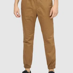GAP Men Mid-Rise Cotton Joggers-picture-30