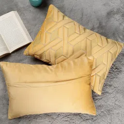 MONKDECOR Rectangle Velvet Cushion Cover, Set of 1 Piece image 2