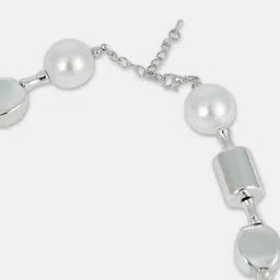 SOHI Brass Silver-Plated Pearls Beaded Statement Necklace image 4