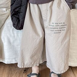 LULU & SKY Unisex Kids Wide Leg High-Rise Mildly Distressed Light Fade Jeans-picture-47