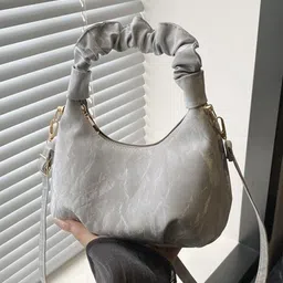 StyleCast x Revolte Swagger Sling Bag-picture-34