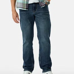 Snitch Men Relaxed Fit Mid-Rise Light Fade Stretchable Jeans image 4