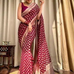 ZIKARAA Woven Design Zari Saree image 3