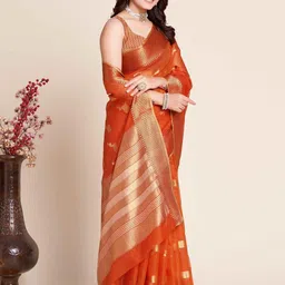 VARNI FABRICS Floral Fusion Banarasi Saree image 3